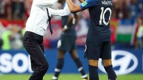 2026世界杯球员：从梅西最后一舞到2亿欧新世代，谁能主宰美加墨？